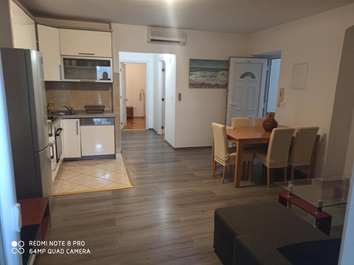 Apartments Zo Макарска Номер фото